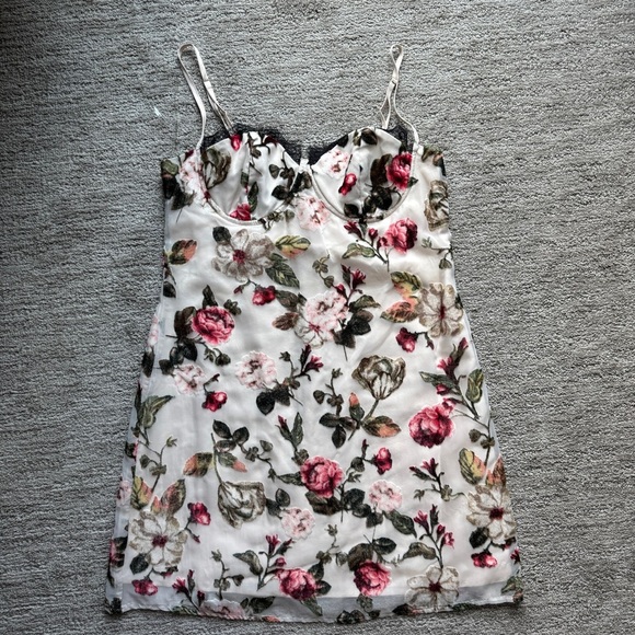 Rare London Floral Mini Dress – L (US8) – Romantic Lace Trim & Velvet Details - Picture 2 of 14